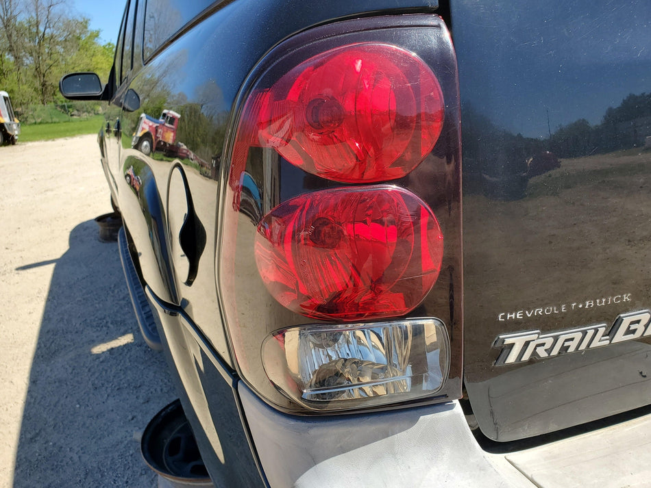 2002-2009 Chevy Trailblazer LH Tail Light Assembly