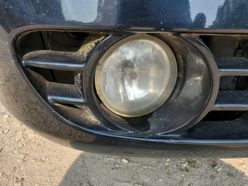 Front LH or RH Fog Light 2003-2005 Dodge Neon