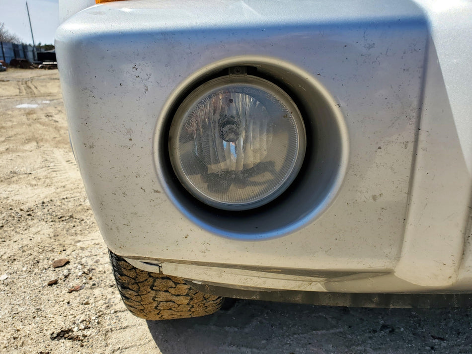 Right RH Fog Light 2006-2010 Jeep Commander