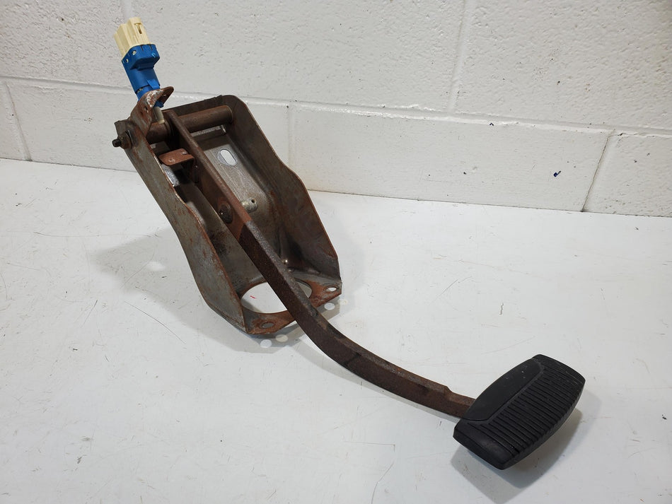2004-2008 Ford F-150 Brake Pedal Assembly Used OEM