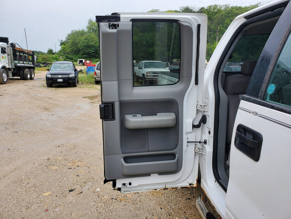 2005-2009 Ford F150 Rear RH Inside Door Trim Panel (w/o handle)(w/o switch