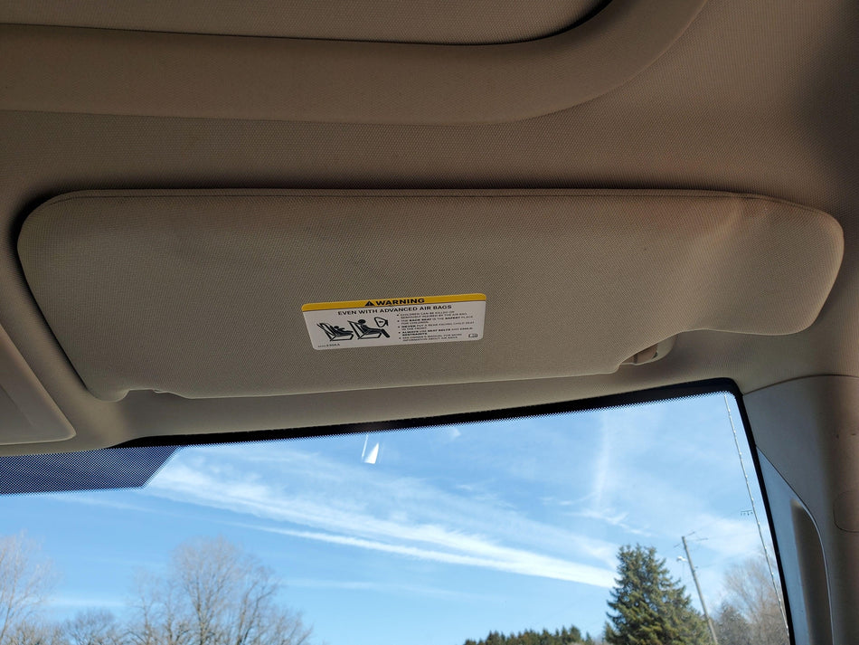 2006-2010  Right RH Sun Visor (gray)(illumination) Jeep Commander