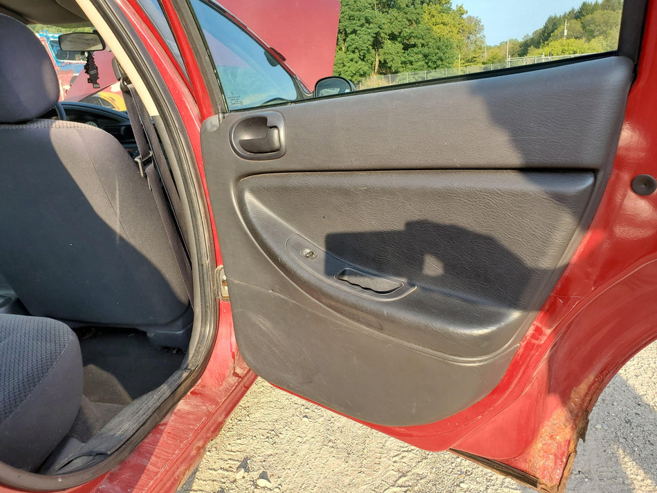 2005-2006 Dodge Stratus Rear RH Inside Door Trim Panel (leather)(w/o switches