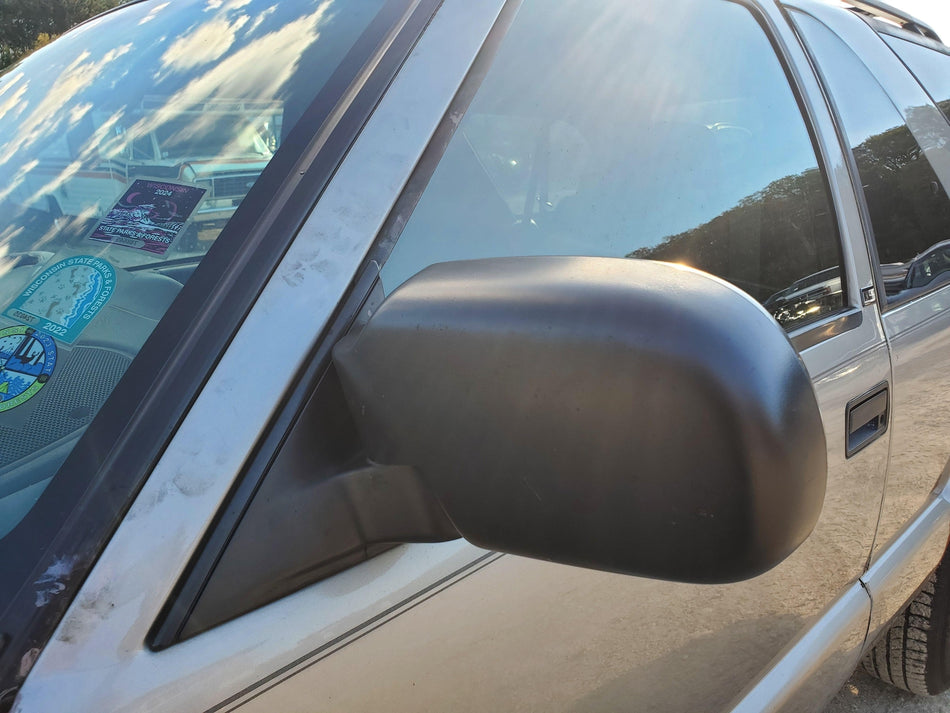 Front LH Door Mirror (heated)(opt DK2) 1999-2005 Chevy Blazer