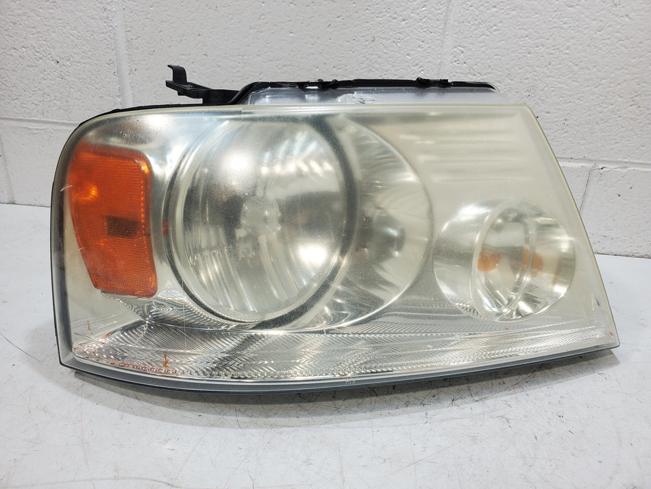 2004-2008 Ford F150 RH Head Light Assembly OEM Passenger Side