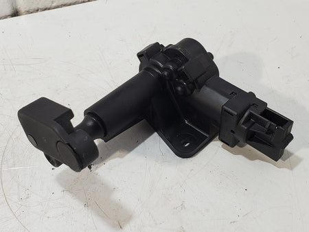 2001-2018 Dodge Grand Caravan Rear LH 1/4 Glass Motor (driver side)(04717607AC