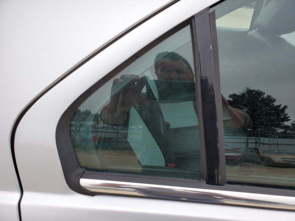 Rear RH Door Vent Glass/Window (AS2 tint) 2006-2011 Mercury Milan
