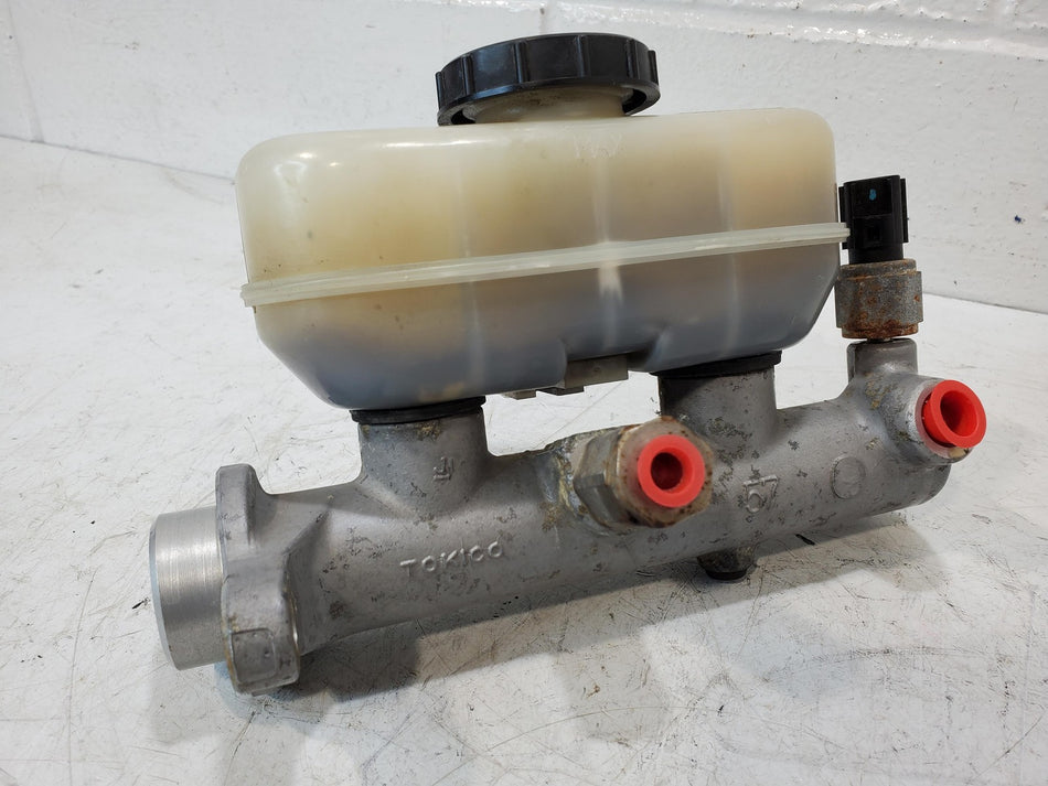 1994-1996 Ford F150 E150 Brake Master Cylinder with Cruise Control OEM