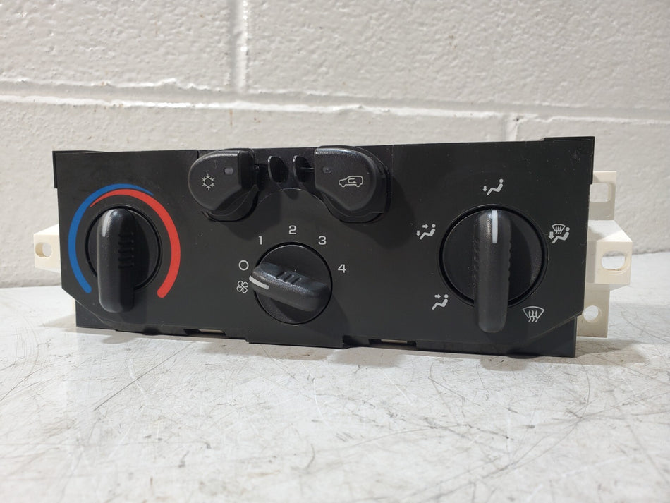 2004-2012 Chevy Colorado OEM Heater A/C Control