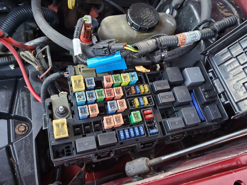 2002-2010 Ford Explorer Engine Fuse Box (Engine Bay) OEM