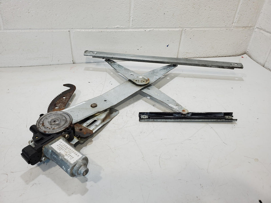 1996-2007 Ford Taurus RH Front Door Window Regulator with Motor OEM