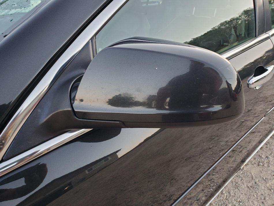 2008-2012 Chevy Malibu Front LH Door Mirror (no heat opt D49)(scratch see pic