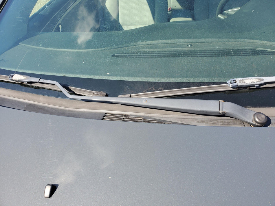 Front LH Wiper Arm (faded) 2007-2009 Saturn Aura