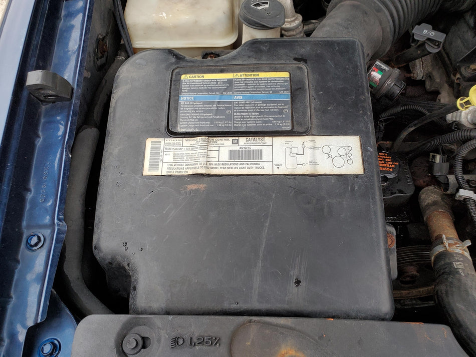 2002 03 04 Chevy Trailblazer Air Filter Box Air Cleaner