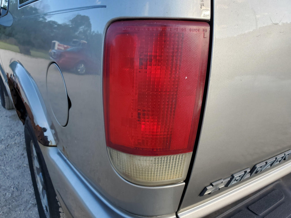 Rear LH Taillight Assembly 1995-2005 Chevy Blazer