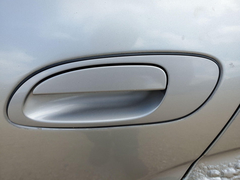 2000-2003 Nissan Maxima Rear LH Outside Door Handle Assembly (KT3 silver)