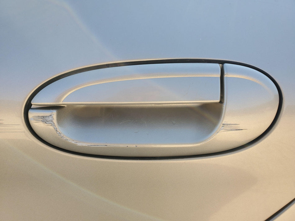 Rear LH Outside Door Handle Assembly (scratches) 1999-2007 Ford Taurus