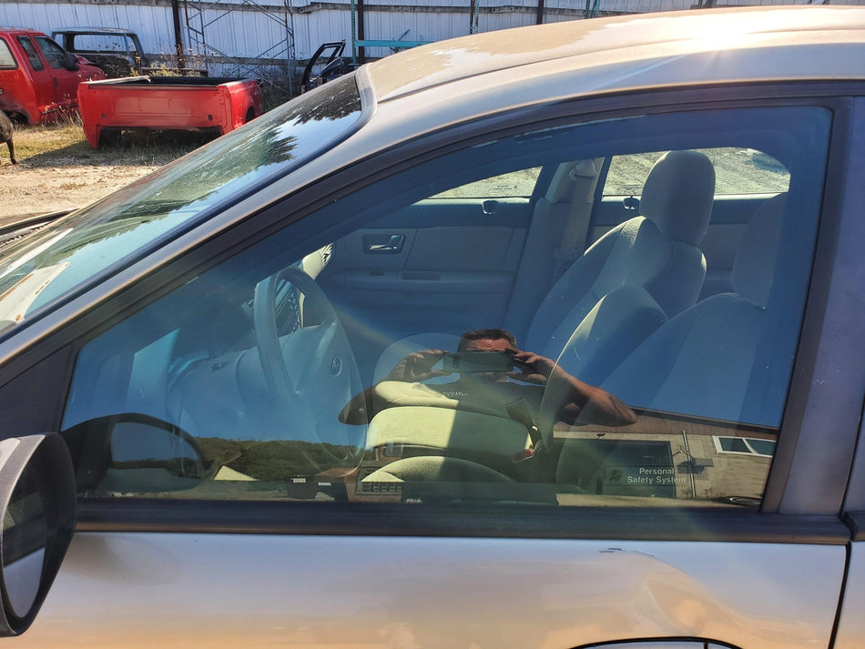 Front LH Door Glass/Window (AS2 solar tint) 1996-2007 Ford Taurus