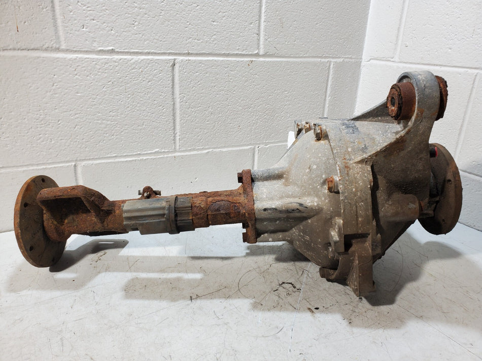 1989-1997 Chevy 1500 Front Axle Assembly 3.73 Ratio