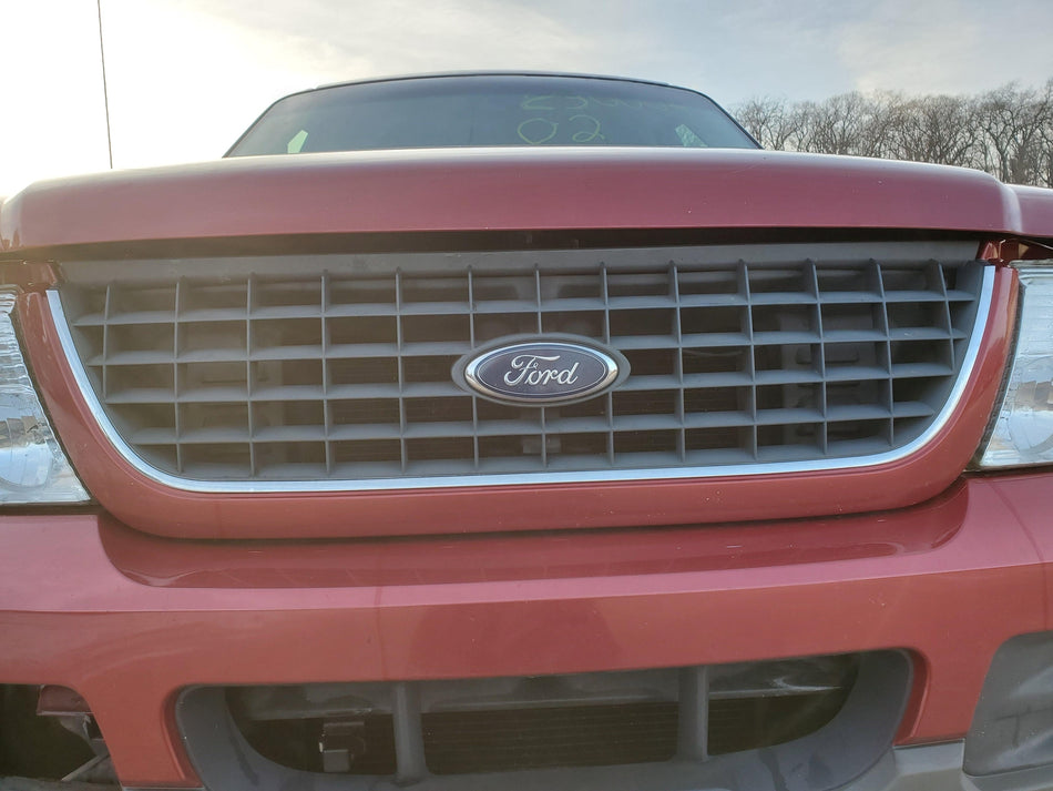 2002-2005 Ford Explorer Upper Center Grille (black)(Header Mounted OEM