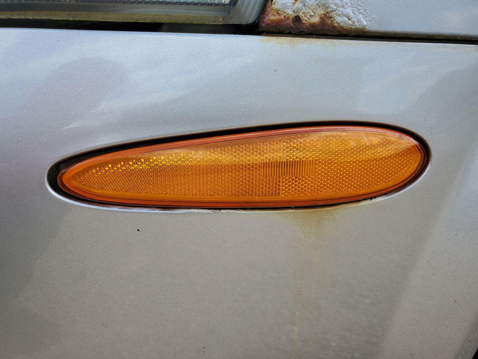 2000-2003 Nissan Maxima Front LH Side Marker Light OEM