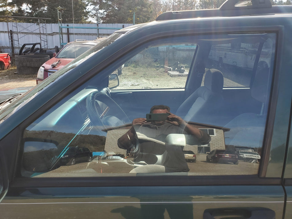 1993-1998 Jeep Grand Cherokee Front LH Door Glass/Window (AS2 solar tint