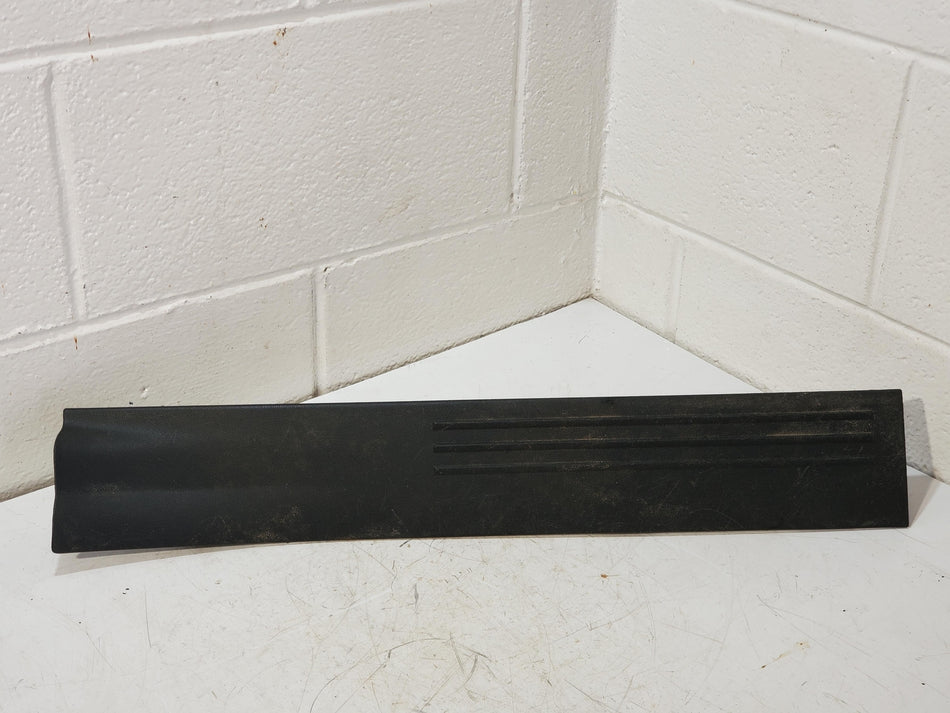 2008-2019 Dodge Caravan Front Passenger RH Door Sill Scuff Trim Cover (black)