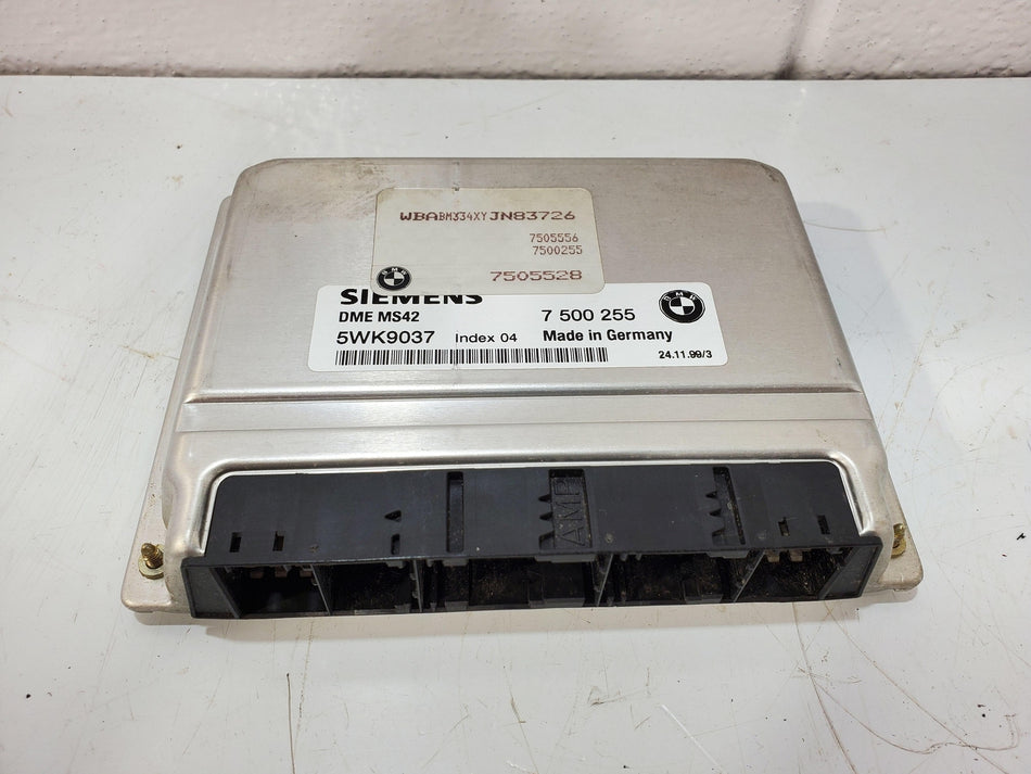 1999-2000 BMW 323 ECM Electronic Engine Control Module 7505528