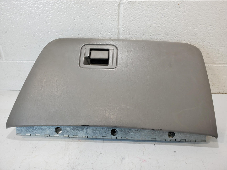 1999-2001 Ford F250 F350 F450 F550 Glove Box PN# F81Z-2506024-BAC OEM