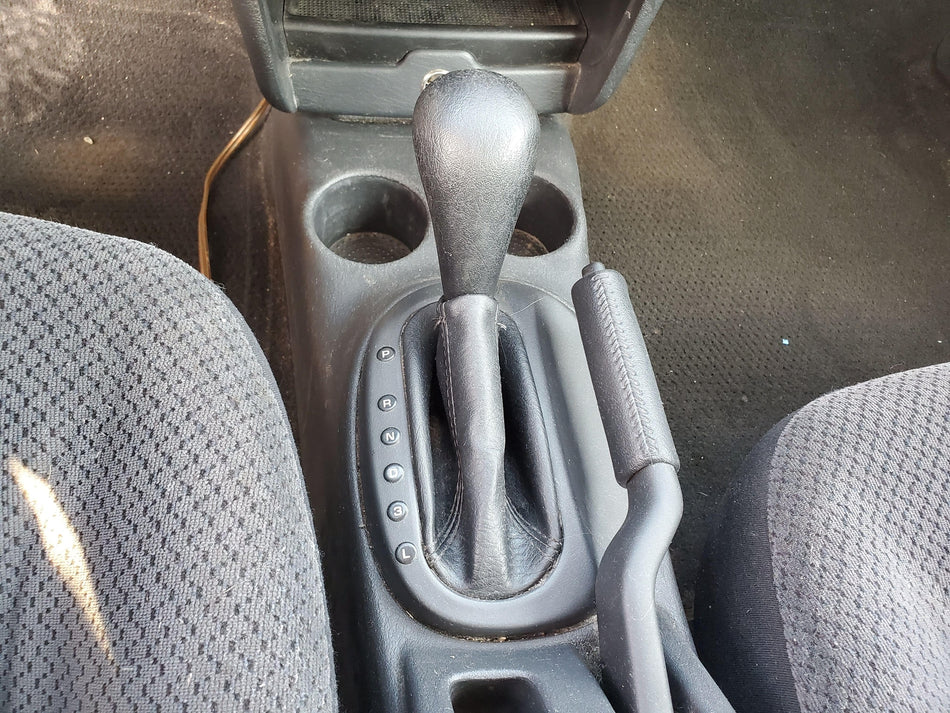 Floor Shifter Assembly (Sdn)(w/o autostick) 2004-2005 Dodge Stratus