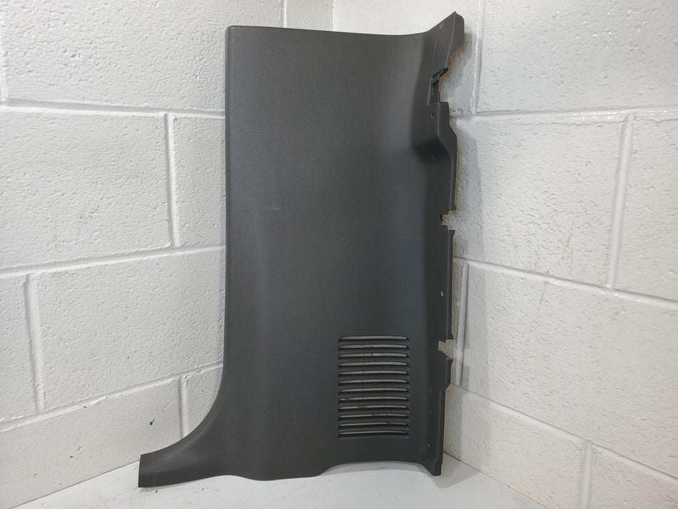 2004-2006 Chevrolet Colorado Reg. Cab Rear RH Lower C-Pillar Trim Panel