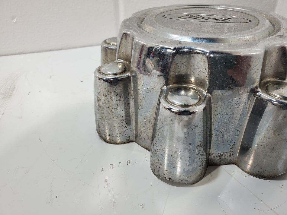 1999 - 2005 Ford Excursion F-250 350 Chrome OEM Center Cap P/N IC34-1A096-BB