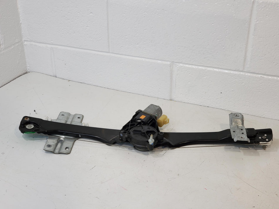 2008-2017 Buick Enclave Front RH Door Window Regulator with Motor OEM 970446106