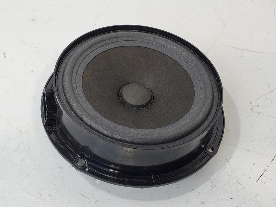 2012-2018 Volkswagen Tiguan Rear LH or RH Door Speaker / Woofer OEM 5N0035453C