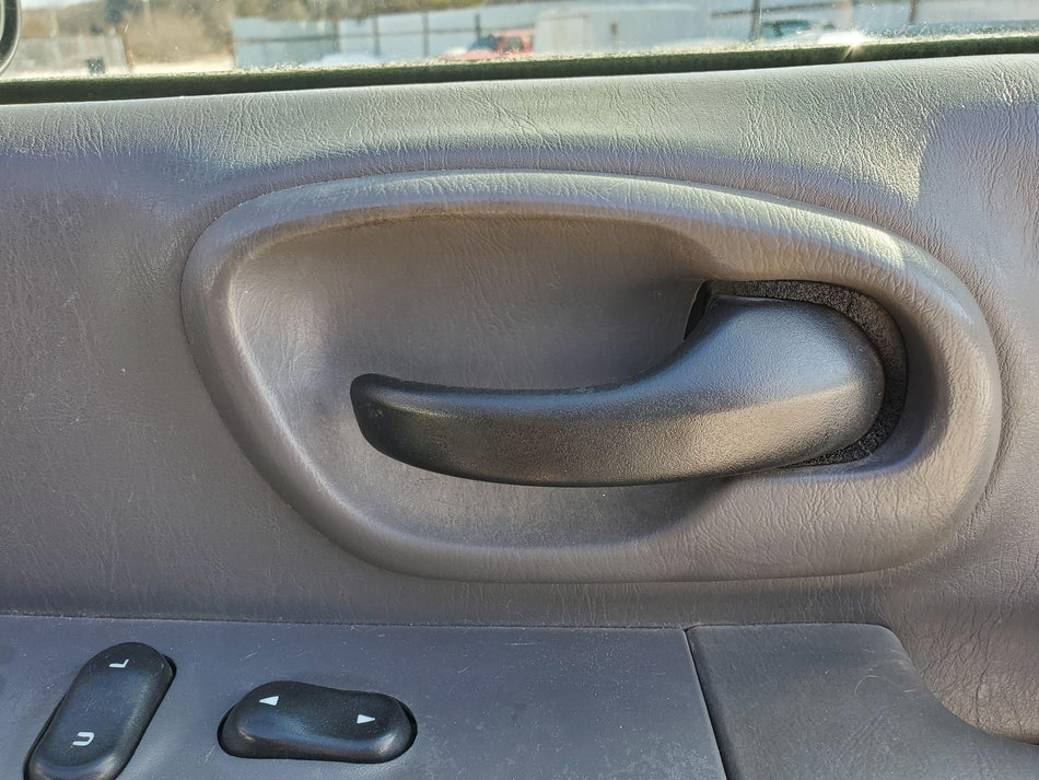 1997-2004 FORD PICKUP F150 Front RH Inside Door Handle (black OEM
