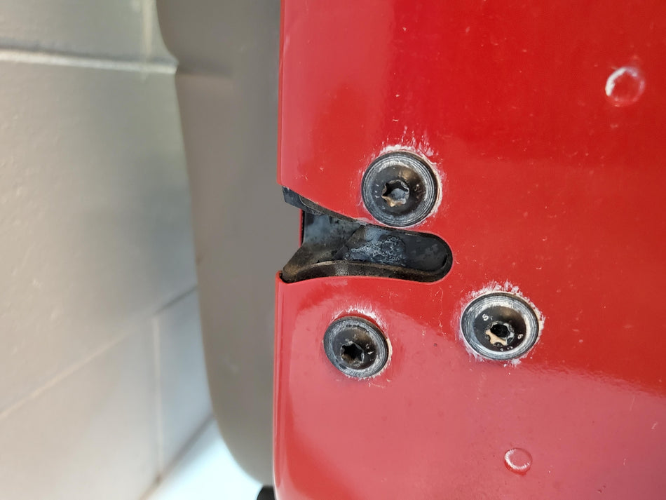 Front Door Latch PONTIAC GRAND AM Right 01