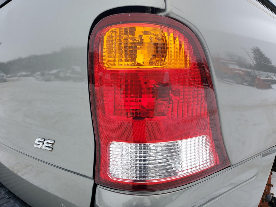 1999-2003 Ford Windstar Tail Light Assembly Rear RH (Passenger Side OEM