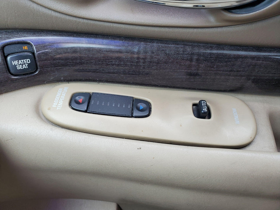 2000-2005 Buick LeSabre Front RH Passenger Door Heater Control (light cashmere