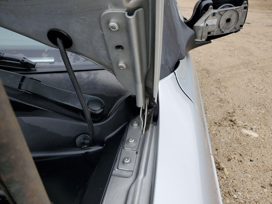 1999-2003 SAAB 9-3 LH Hood Hinge Silver