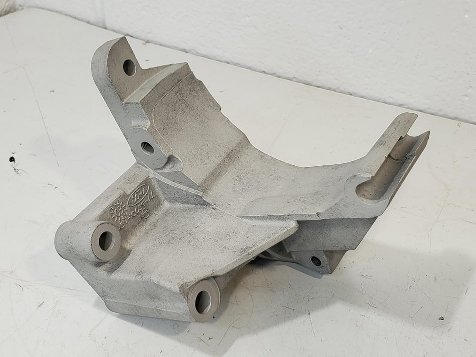 2000-2004 Ford Focus 2.0L Alternator Mount Bracket OEM 2M5V-10039-AC