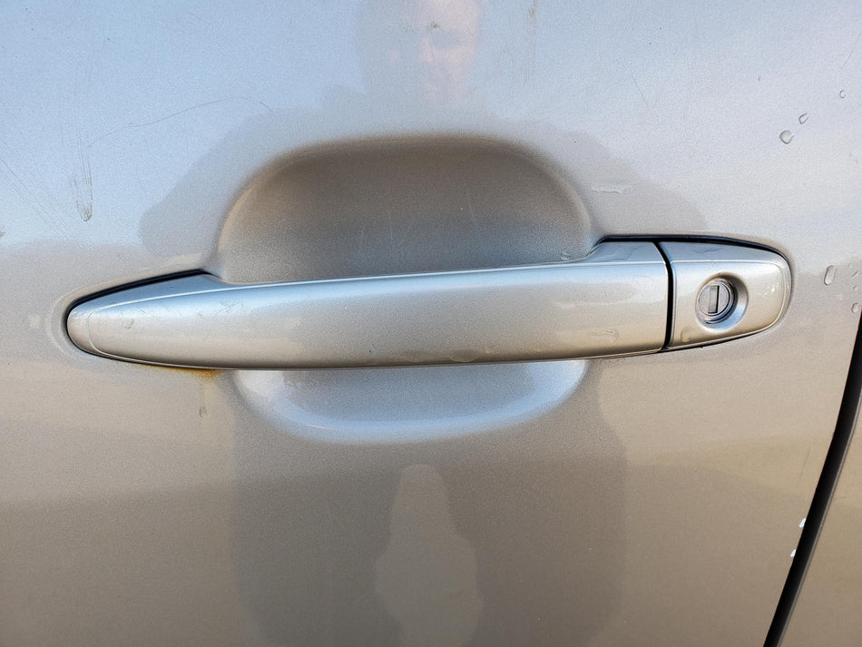 2004-2010 Toyota Sienna Front LH Outside Door Handle Assembly (4Q2 beige