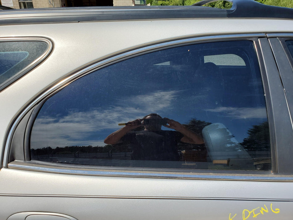 Rear Door Glass/window MERCURY SABLE Right 96 97 98 99 00 01 02 03 04 05