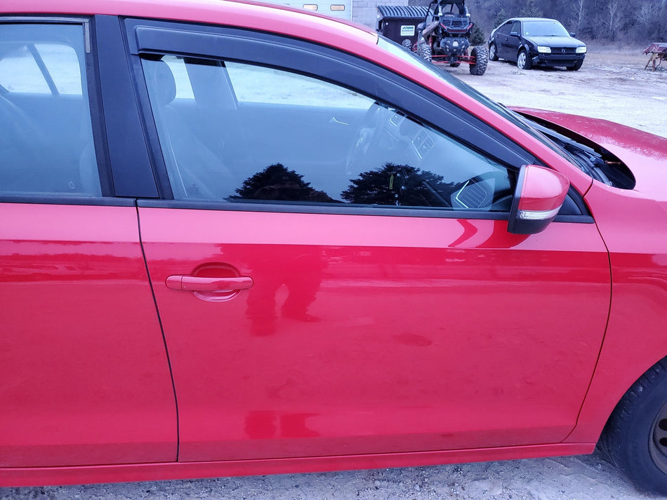 2011-2018 Volkswagen Jetta Front RH Door Shell (sdn)(tornado red)