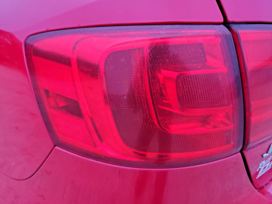 LH Tail Light Assembly (quarter panel mounted)(sdn) 2011-2014 Volkswagen Jetta