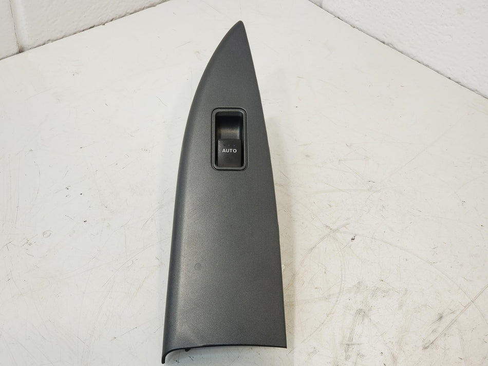 2006-2008 Mazda 6 Front RH Window Switch with Trim OEM GP7B-684L1