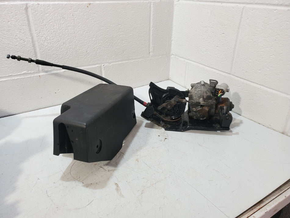 1992-1996 Toyota Camry Cruise Control Servo with Cover