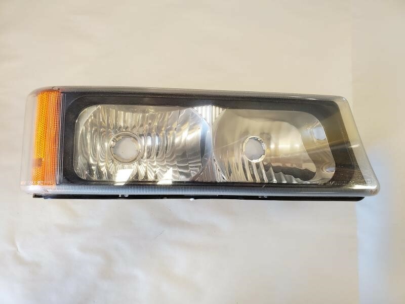 2003 04 05 06 07 Chevy Silverado 1500 2500 3500 Right RH Turn/Park Lamp