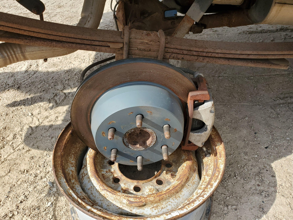 Axle Shaft Chevy SILVERADO 1500 Right 99 00 01 02 03 04