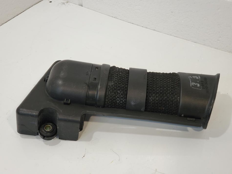 2003-2006 Hyundai Santa Fe Air Intake Hose Tube Pipe 28210-26200 (3.5L)