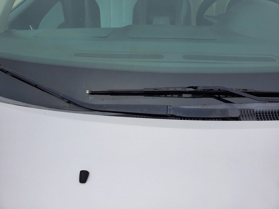 2006-2011 Mercury Milan 2006-2012 Ford Fusion RH Windshield Wiper Arm